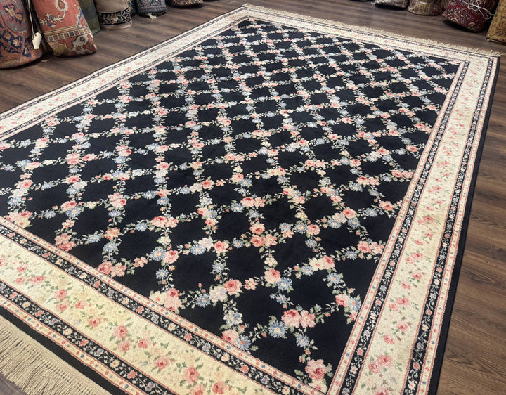 8.8 x 12 Karastan Garden of Eden Rug, Ebony Trellis 