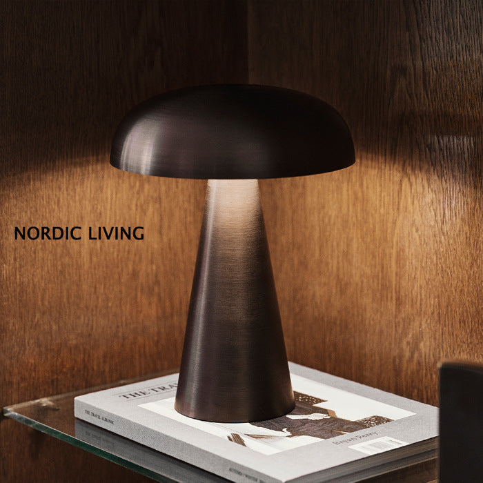 Metallic Minimal Mushroom Lamp