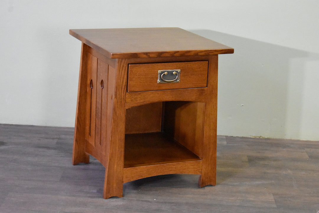 Mission Style Solid Quarter Sawn Oak Keyhole End Table