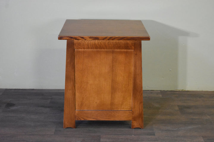 Mission Style Solid Quarter Sawn Oak Keyhole End Table