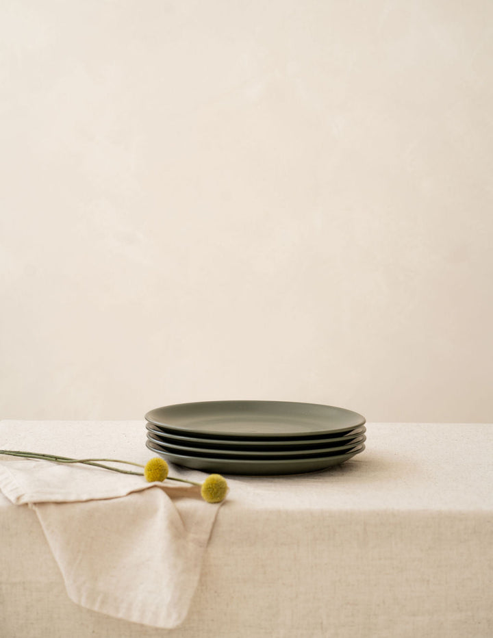 The Grande Plate: Set of 4 Dinner Plates