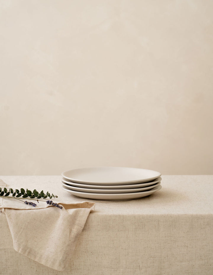 The Grande Plate: Set of 4 Dinner Plates
