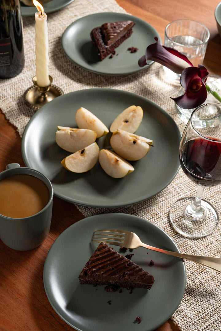 The Grande Plate: Set of 4 Dinner Plates