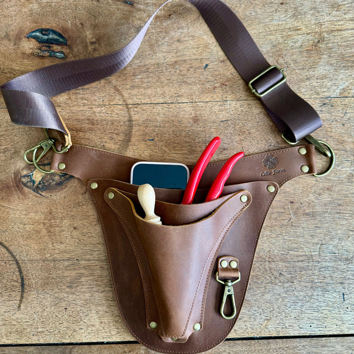 Ultimate Leather Garden Tool Belt &amp; Holder - Extra Rivet Reinforced, Master Gardener Designed