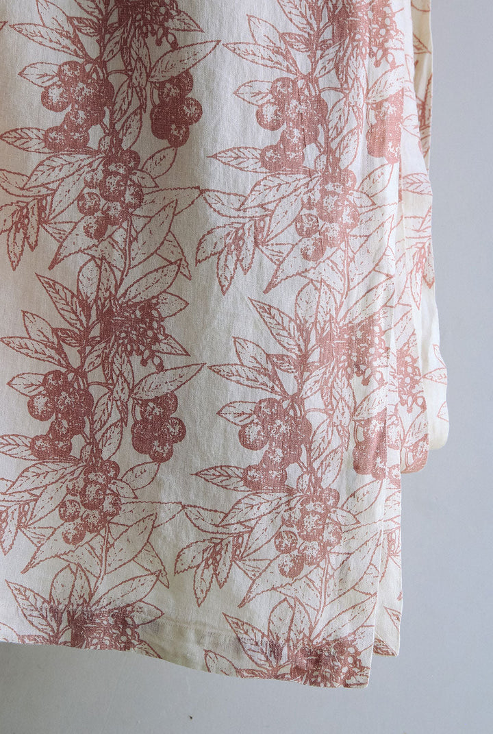 Red Berries Ivory Tablecloth