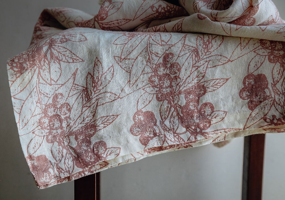 Red Berries Ivory Tablecloth