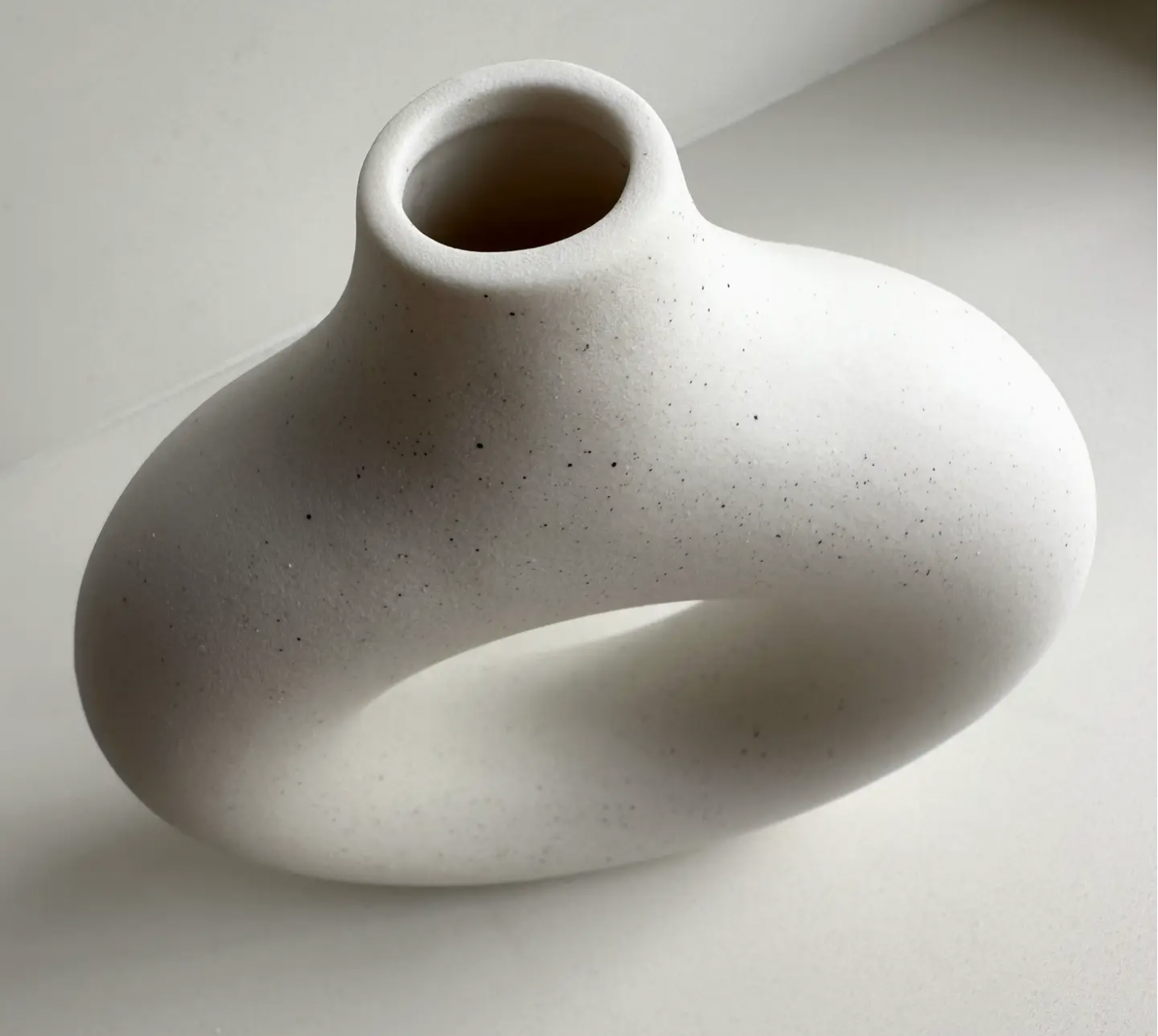 Ceramic Circle Vase Ceramic Circle Vase