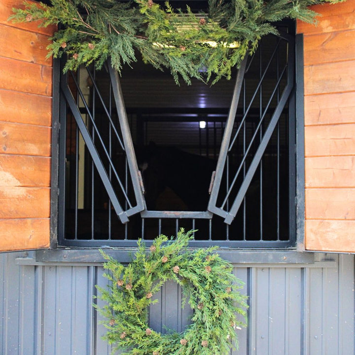 28" Artificial Pine Wreath with Pinecones