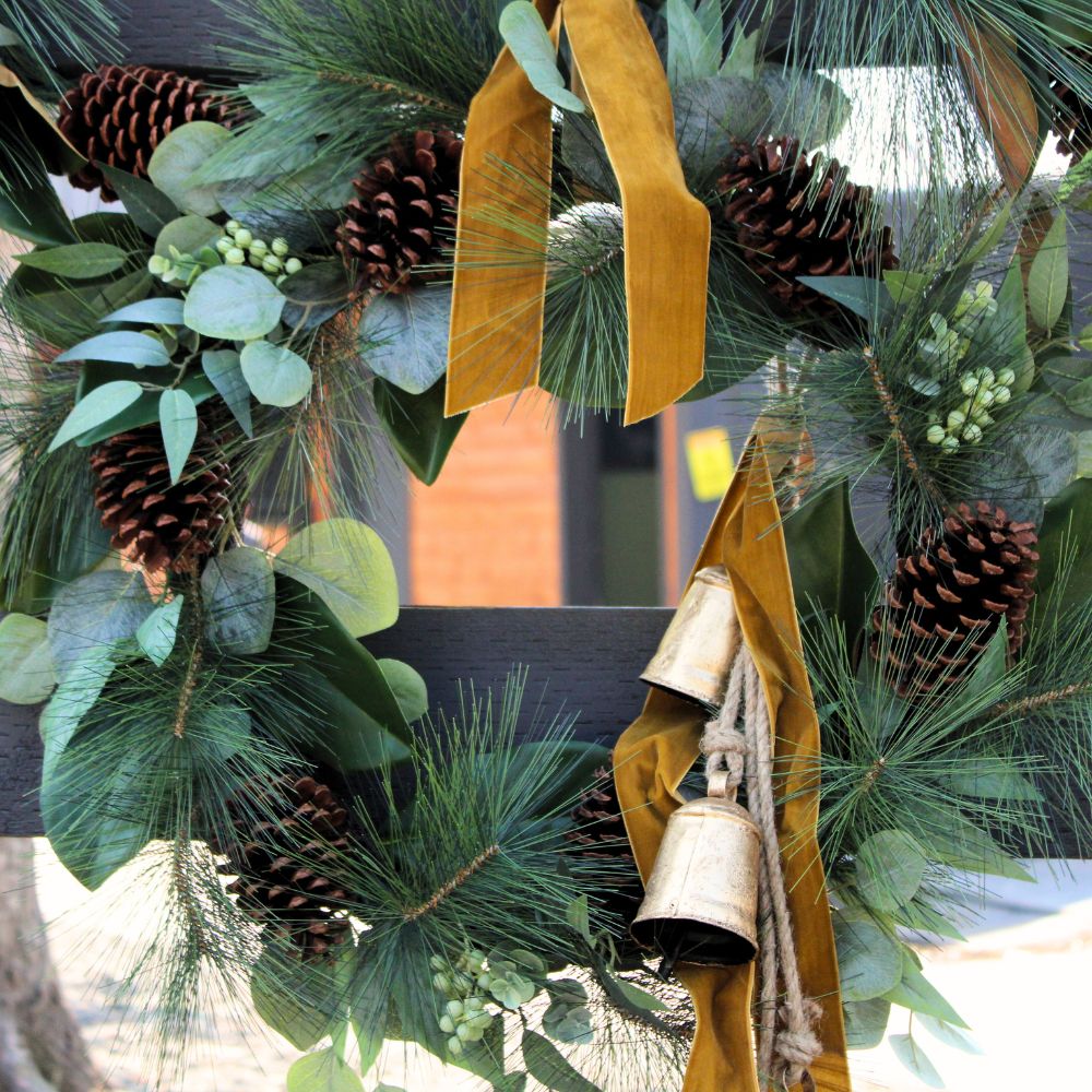 28" Magnolia, Eucalyptus, Pinecone, &amp; Needle Pine Wreath