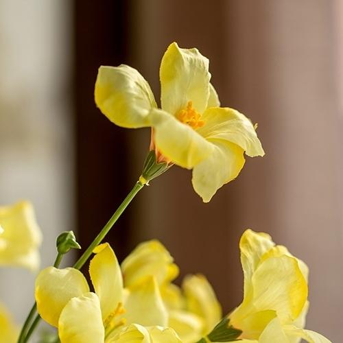 Artificial Flower Silk Tung Flower Stem in Yellow 31" Tall
