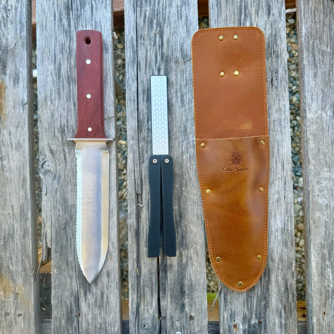 Hori Hori Garden Gift Box | Hori, Custom Leather Sheath &amp; Dual Surface Diamond Sharpener