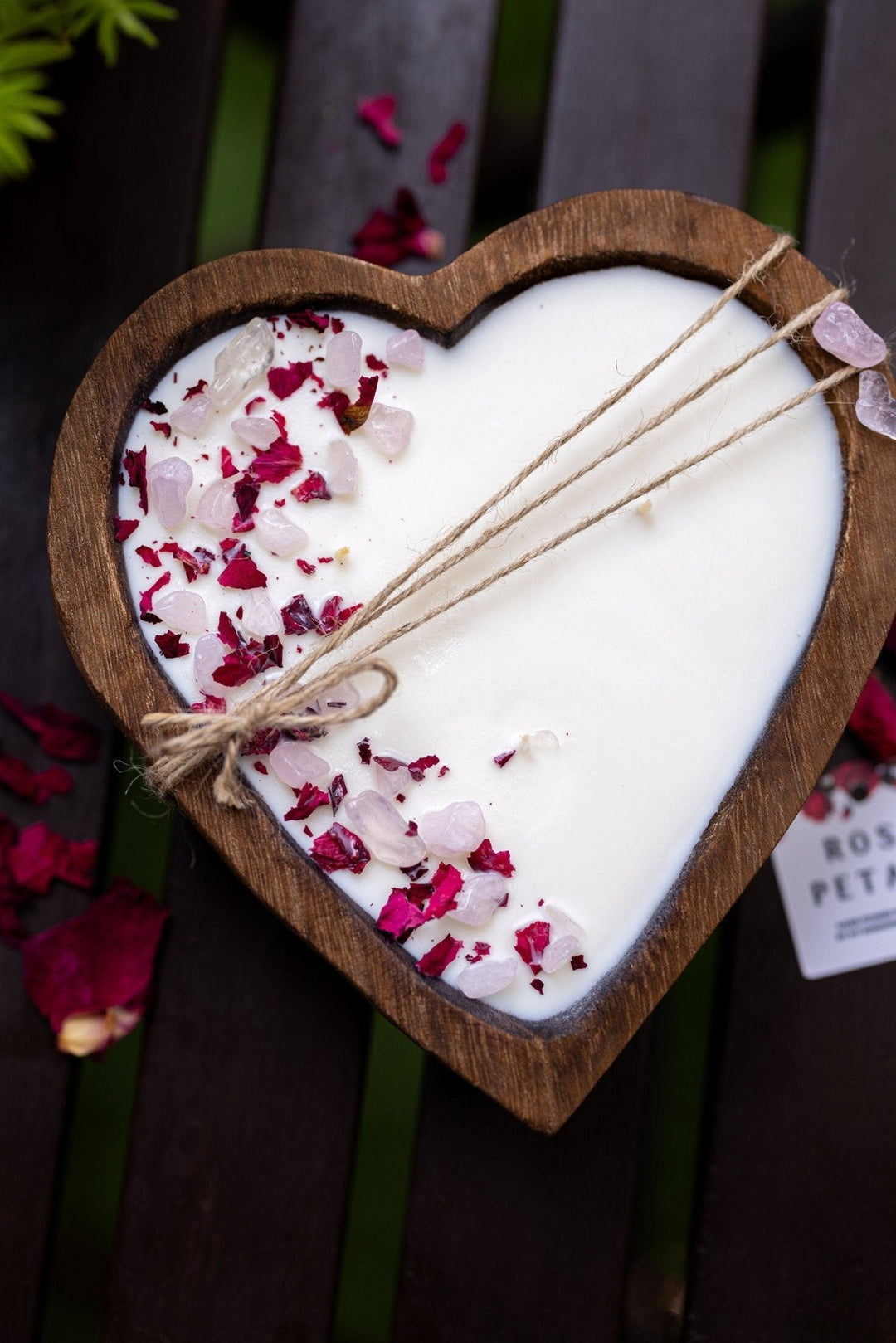 Heart-Shaped Wood Dough Bowl Candle – Crystals &amp; Flowers – 3 Cotton Wick Soy Candle