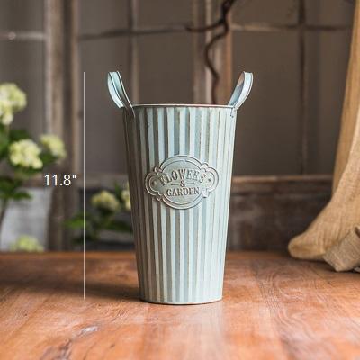 Metal Pot &