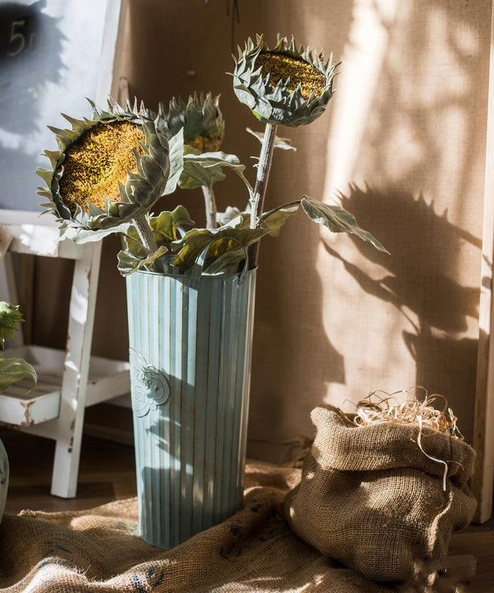 Metal Pot &