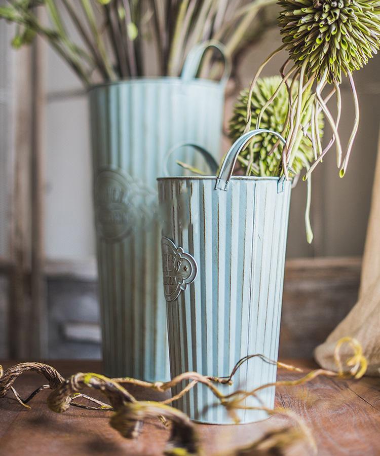 Metal Pot &