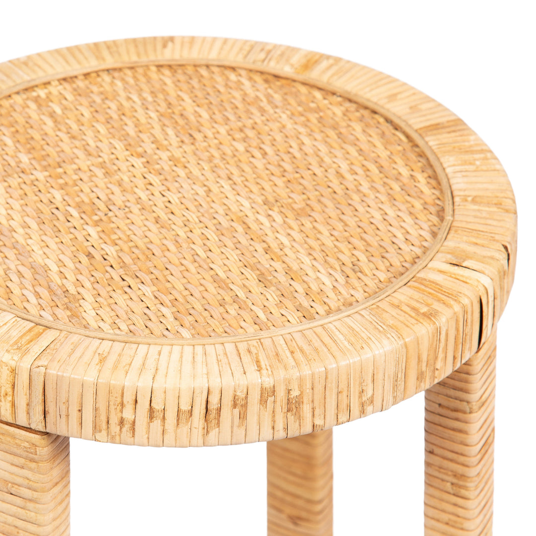 Rafina Round Table