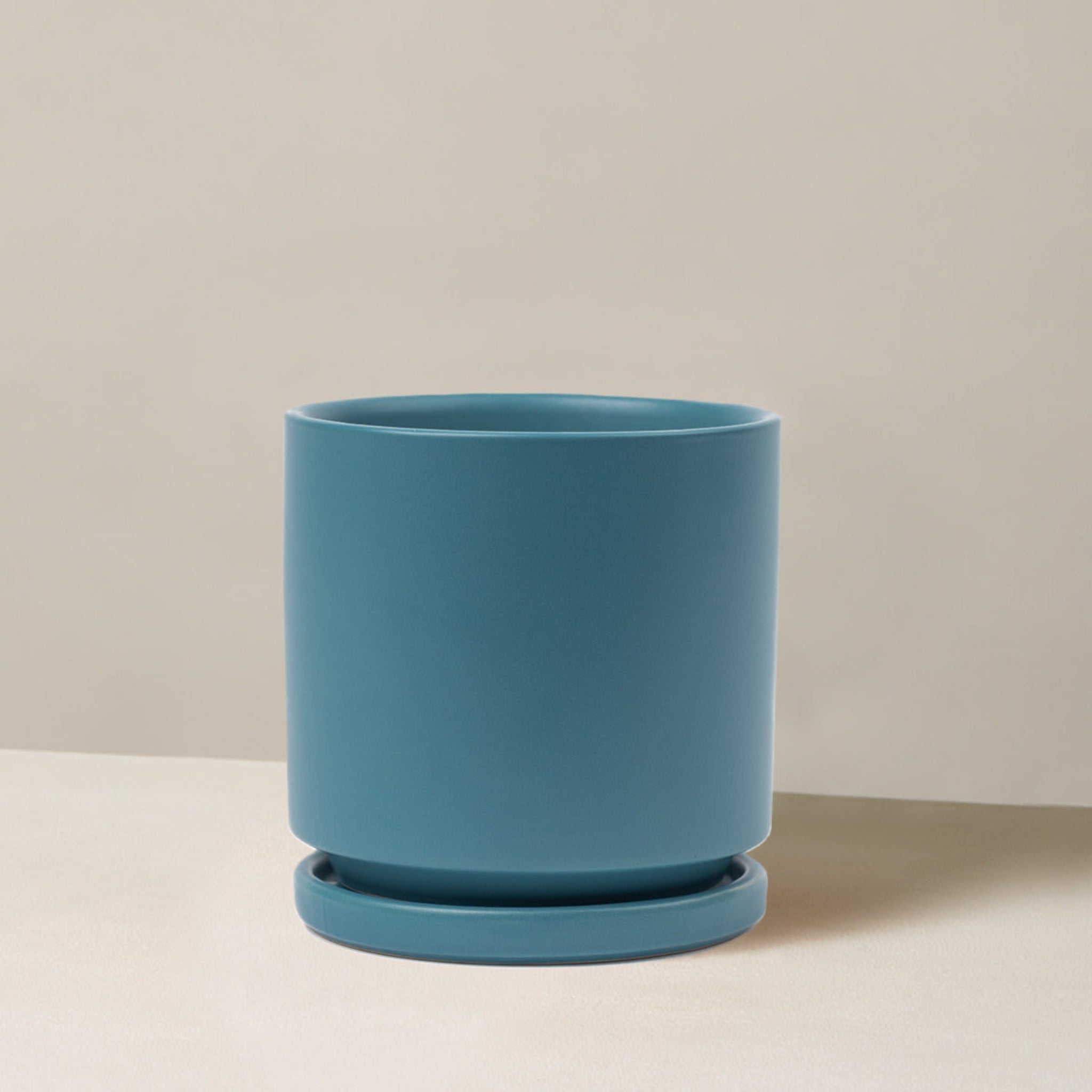 Isabella Planter