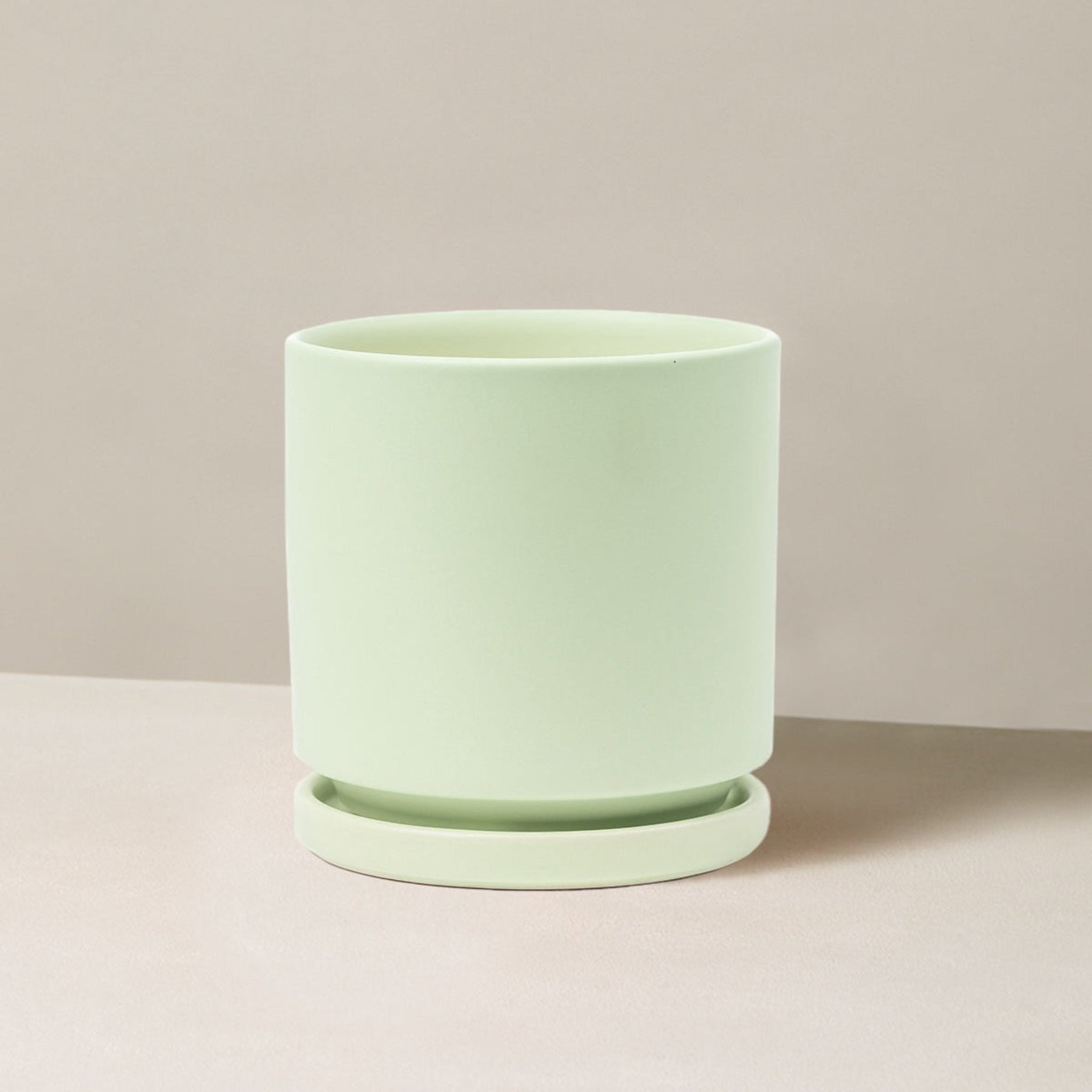 Isabella Planter