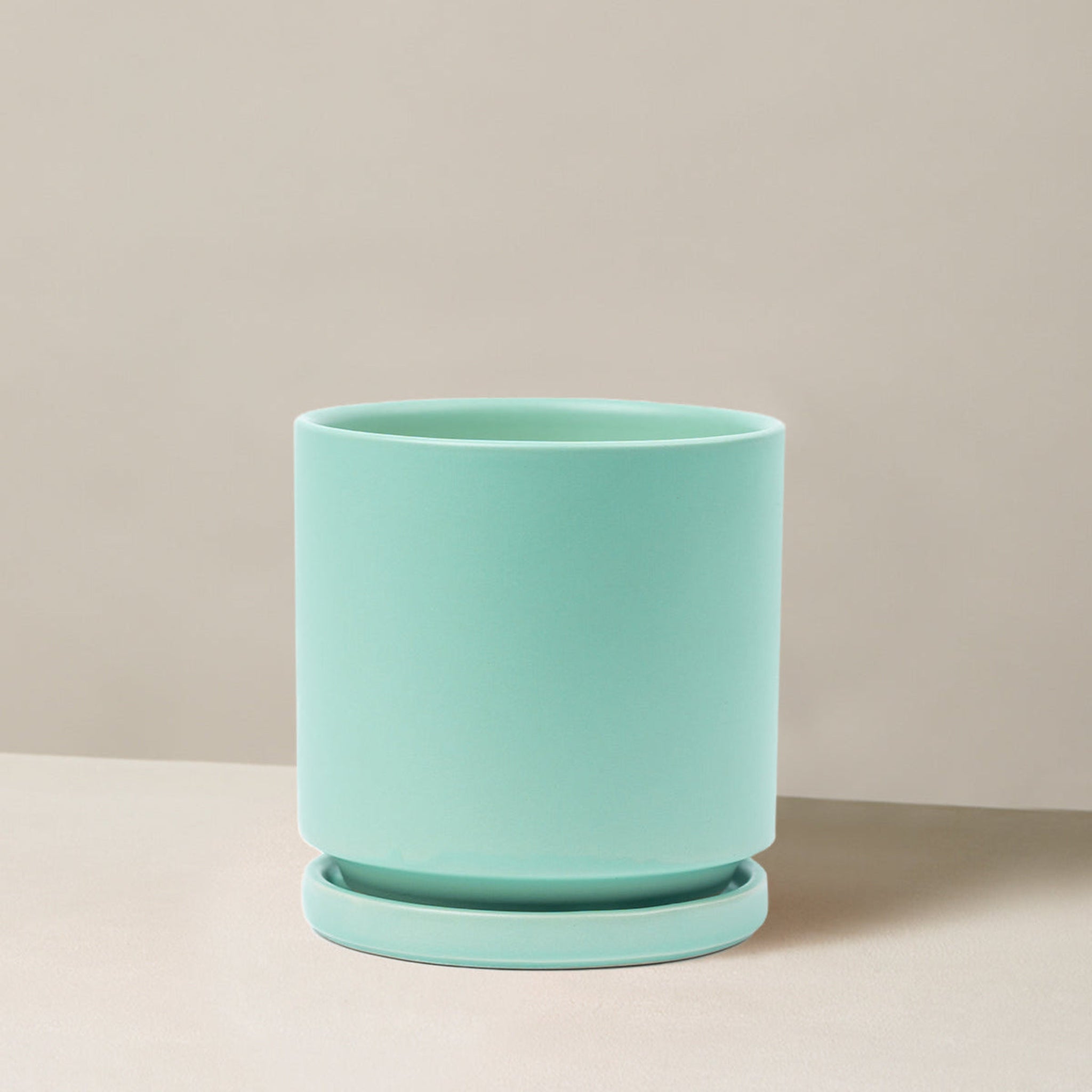 Isabella Planter
