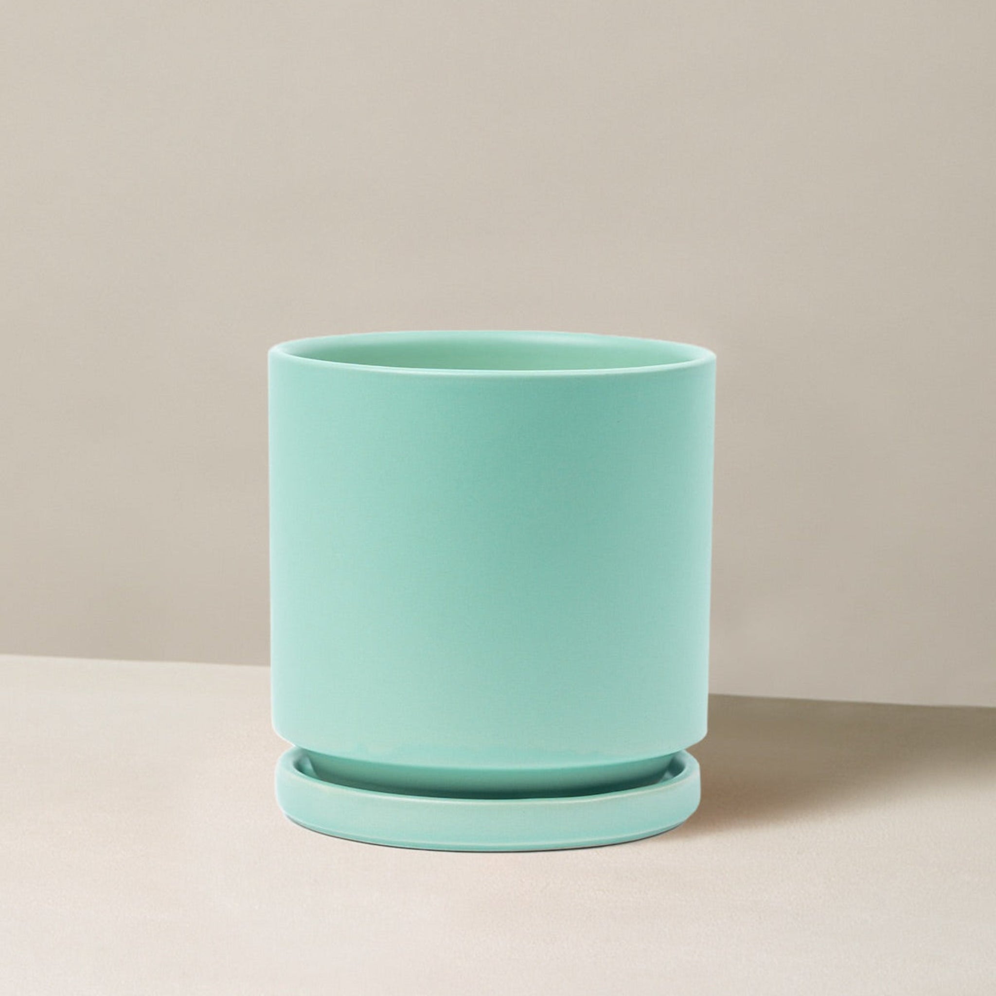 Isabella Planter