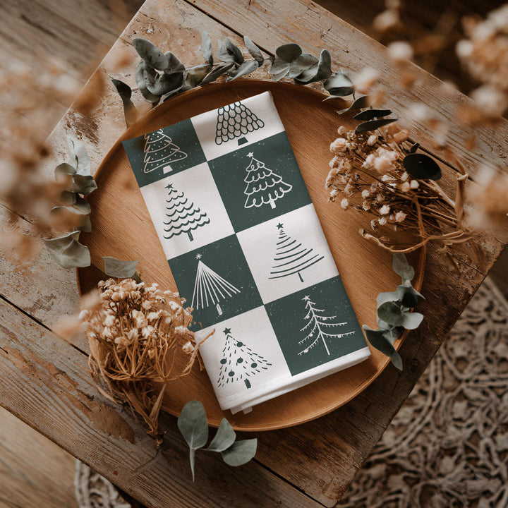 Christmas Tree Flour Sack Cotton Kitchen Tea Towel Holiday Decor Great Gift Idea