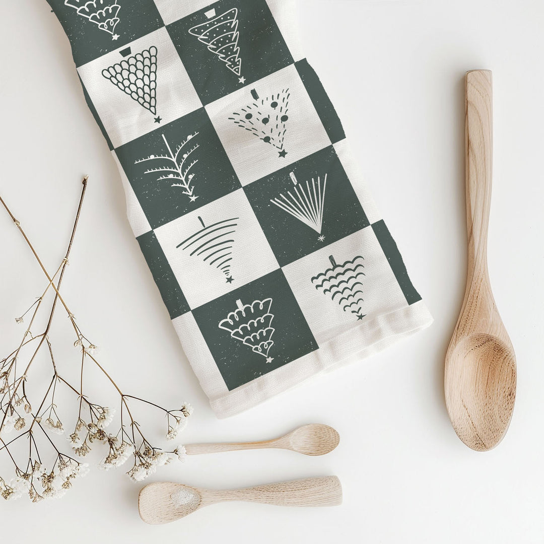 Christmas Tree Flour Sack Cotton Kitchen Tea Towel Holiday Decor Great Gift Idea