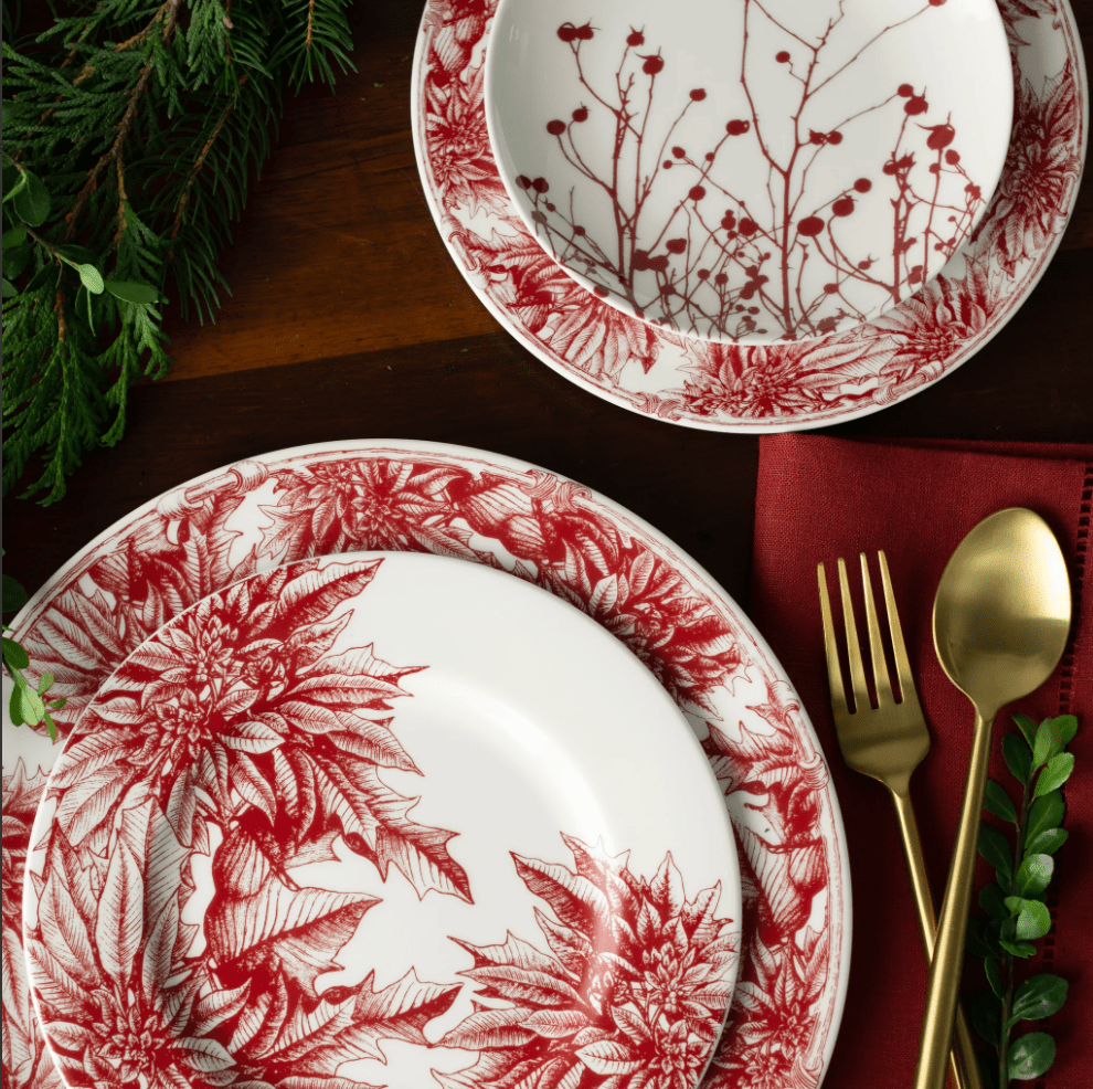 Winterberries Dinnerware &amp; Serving Pieces